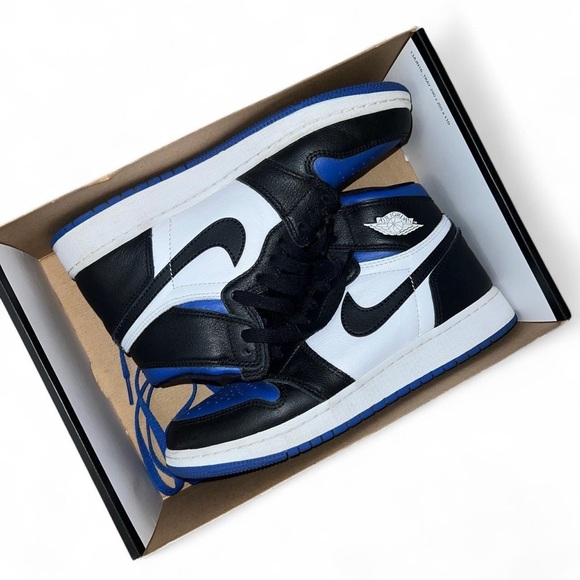 Nike Men's Royal Blue Jordan 1 High Tops - Picture 1 of 4
